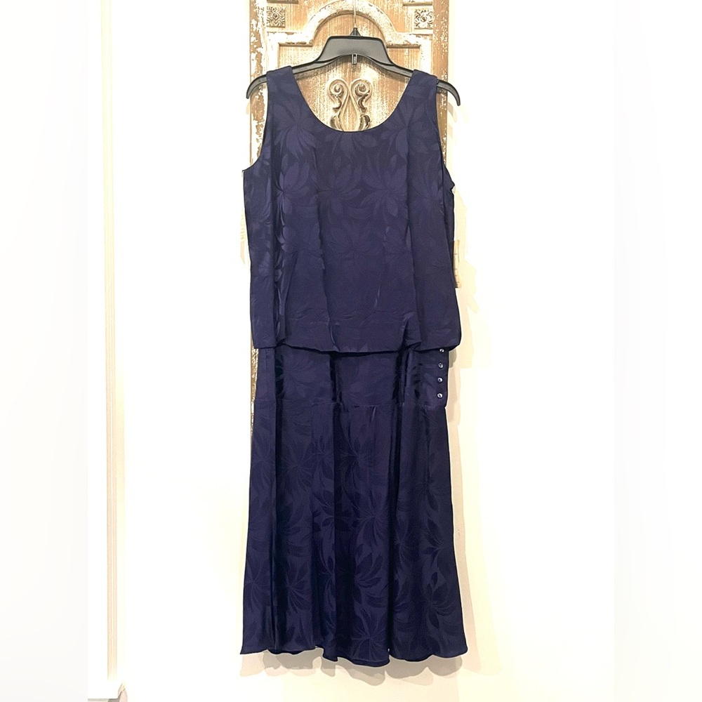 NWT Vintage ARGENTI NOTTE 💯 Percent Silk Navy Blue Floral Drape Back Dress (10)